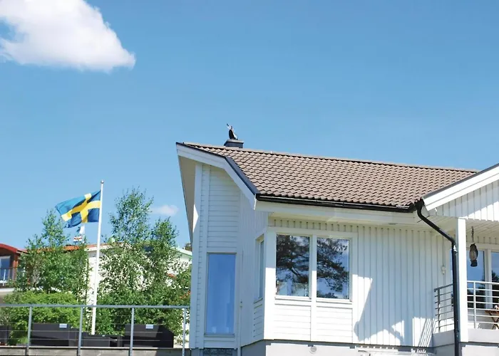 Amazing Home In Vaestra Froelunda