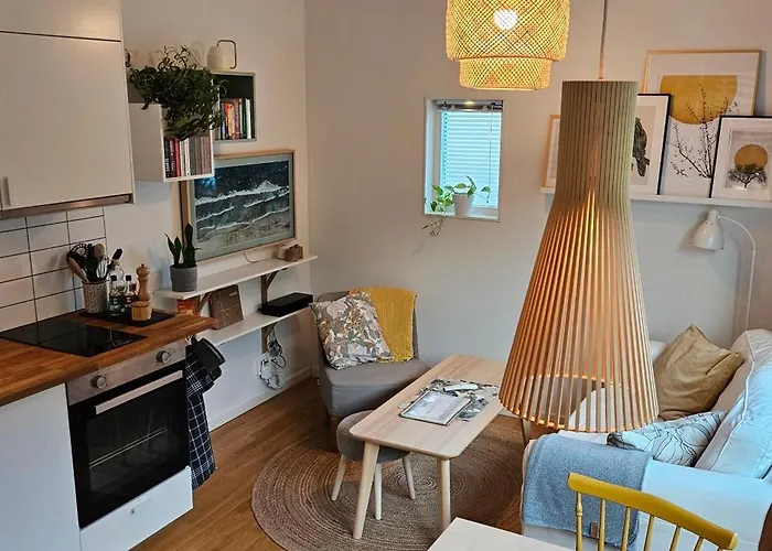 Tiny Grey House With Loft, 15 Min From City Center